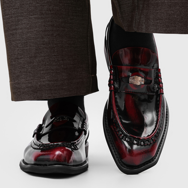 英国風メンズ光沢グラデーションカラーローファー、メタルアクセ - Mens Accessories Style のレビューと価格