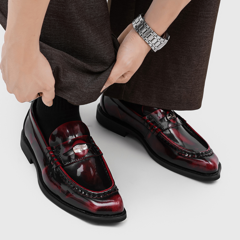 英国風メンズ光沢グラデーションカラーローファー、メタルアクセ - Mens Accessories Style のレビューと価格